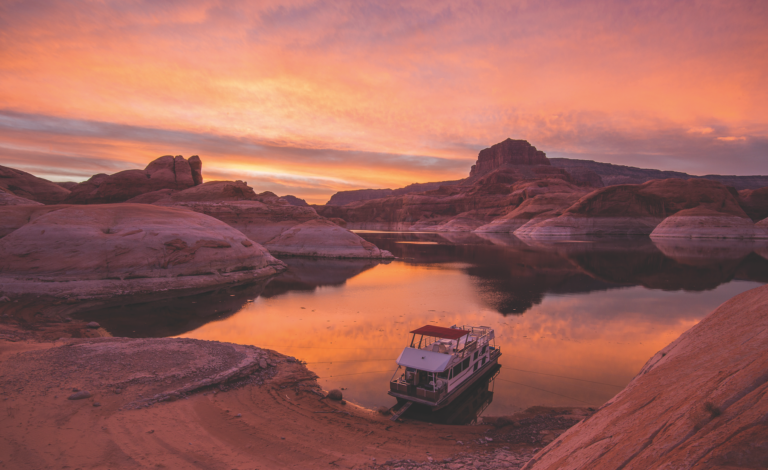 Rock the Boat: Lake Powell Adventures