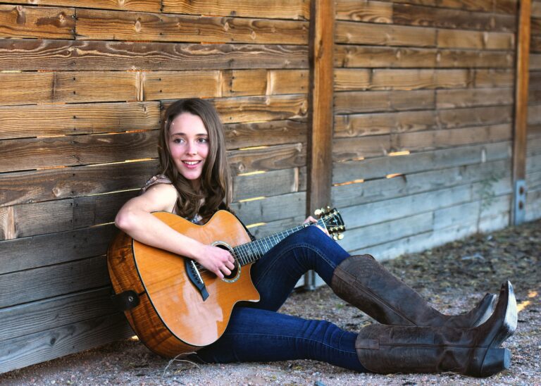 Joyride: Musician Jenna Rae Brings the Vibe