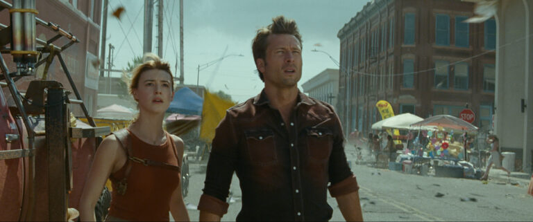 ‘Twisters’ Touches Down: A Tornado of Thrills Sweeps the Big Screen